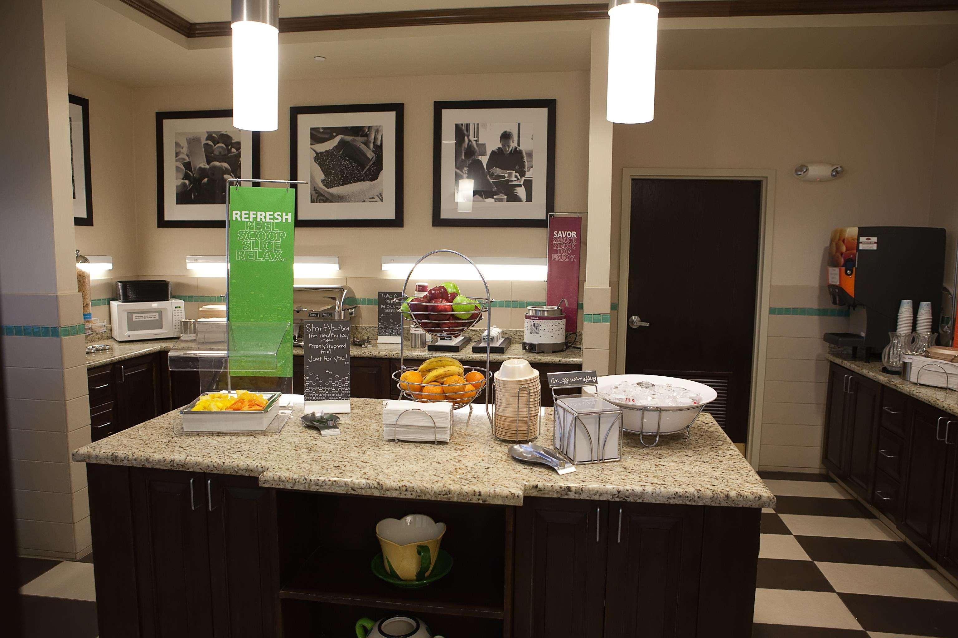 Hampton Inn Colby Exteriér fotografie