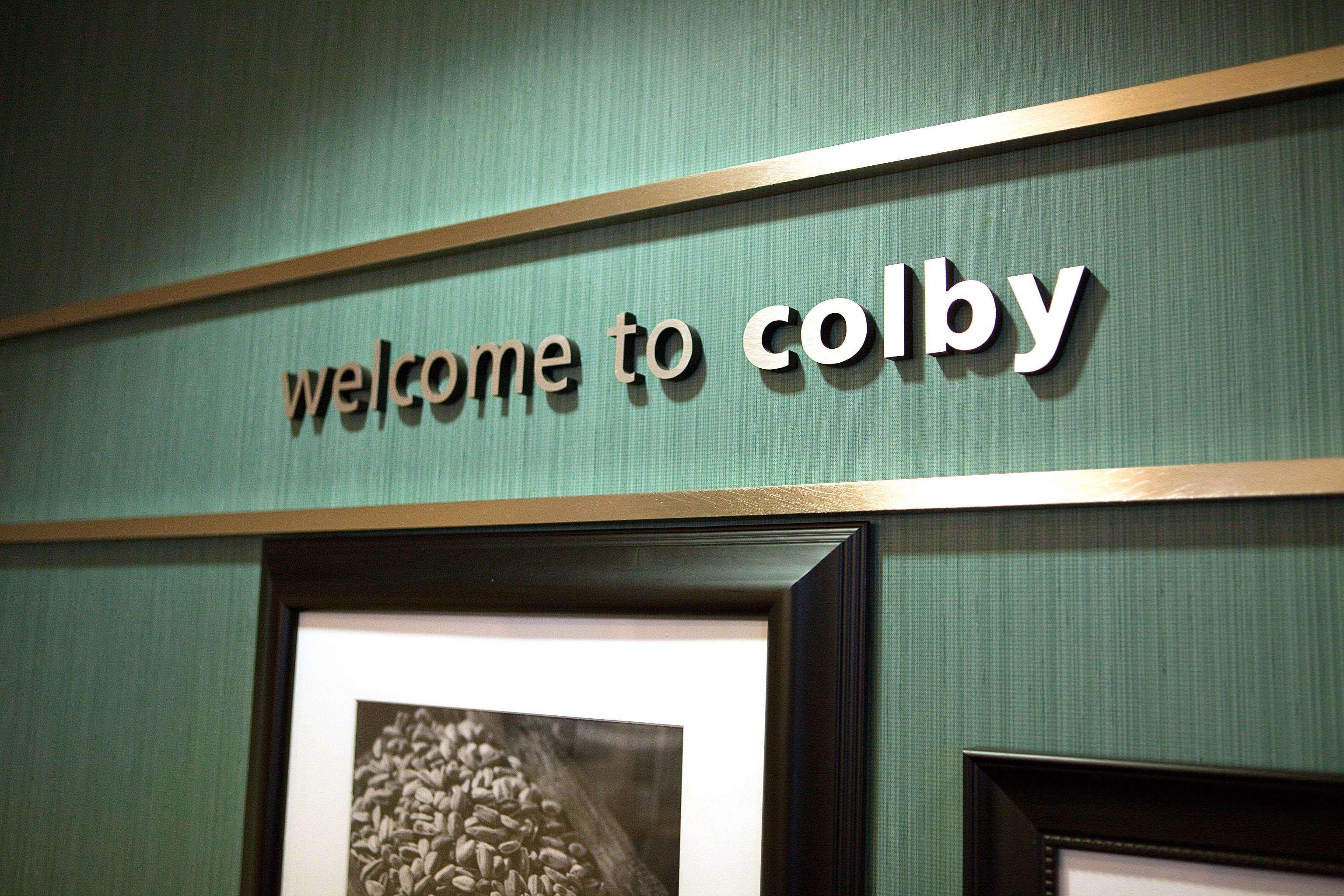 Hampton Inn Colby Exteriér fotografie