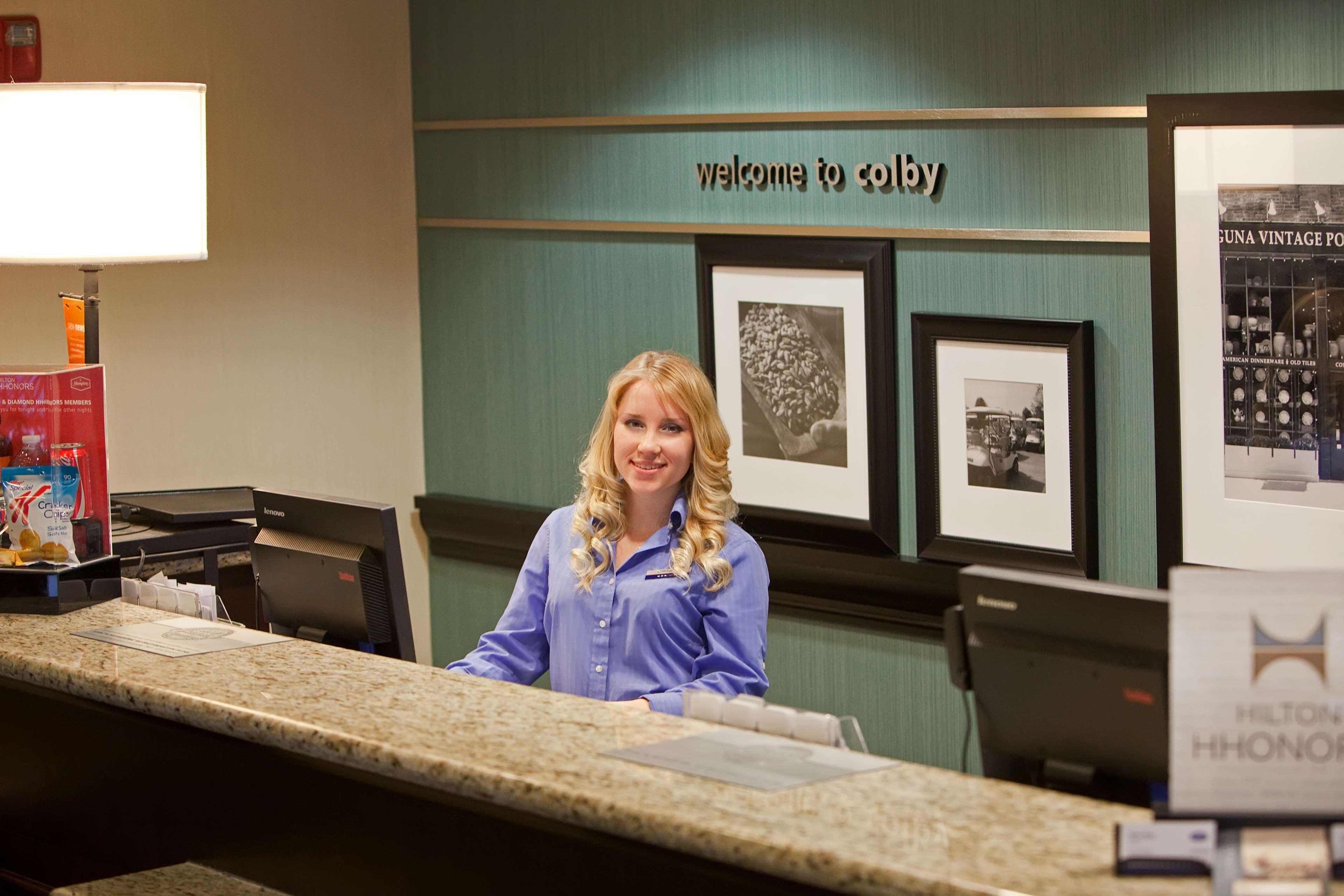 Hampton Inn Colby Exteriér fotografie
